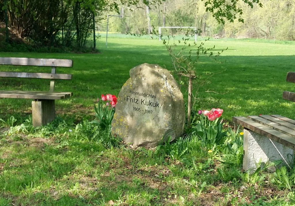 2005     Der „Fritz Kukuk“ Gedenkstein wird eingeweiht